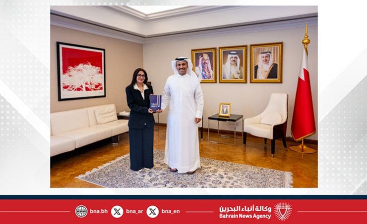 وزير الإعلام يستقبل الإعلامية مرام البردولي